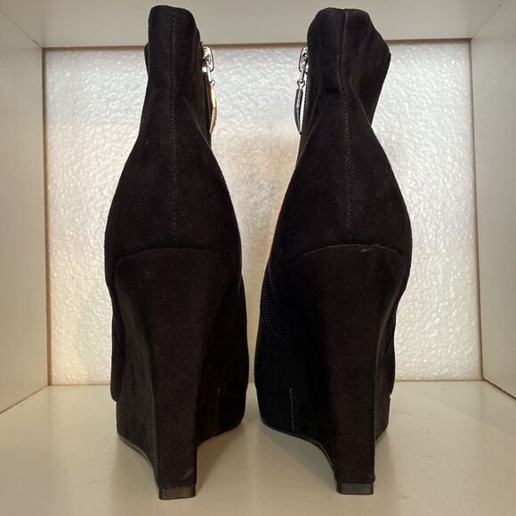 Guess Kelson Womens Ankle Booties Suede Black Wedge Side Zip Casual - Picture 3 of 13